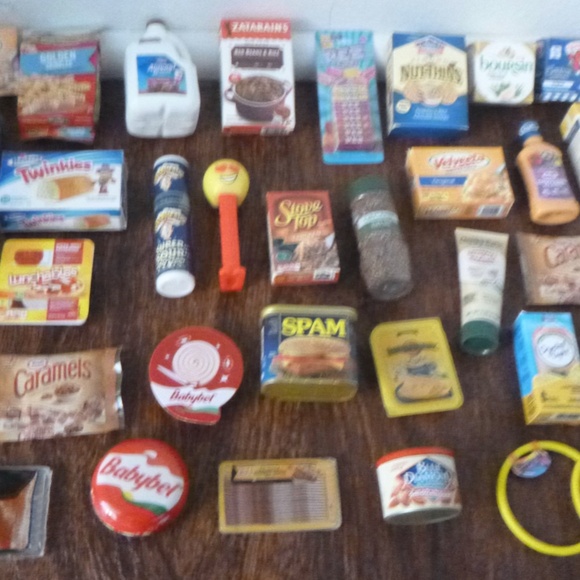 35 MINI BRANDS ASSORTMENT - Picture 2 of 10